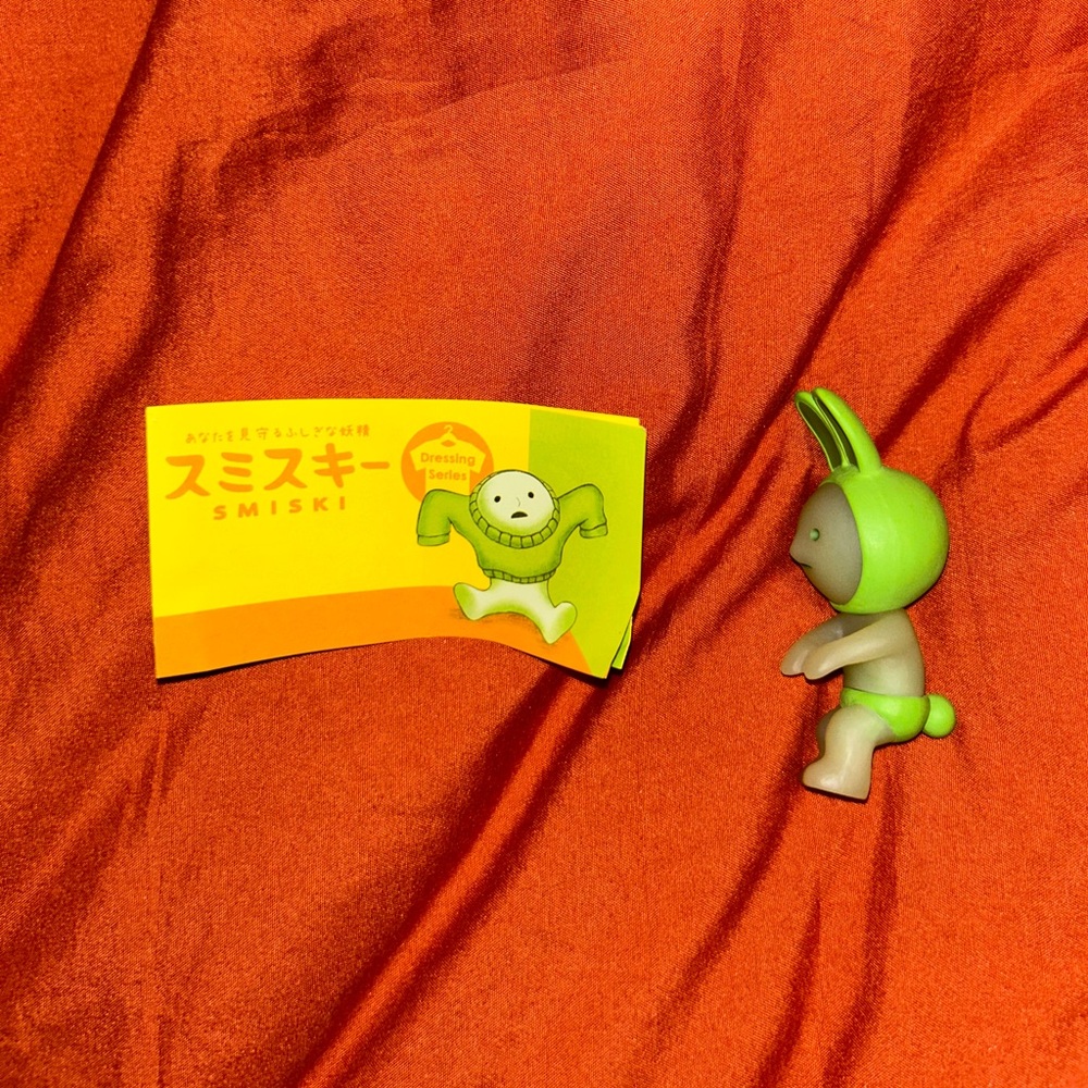 Authentic *SECRET Smiski* Smiski living bunny hop rare